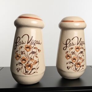 Vintage Las Vegas Souvenir Salt Pepper Shaker Set